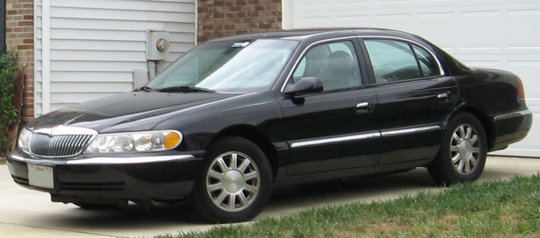 صورة حقيقية تمثيلية لعائلة كونتيننتال 1998–2002؛ليست سنة 2000 مؤكدة