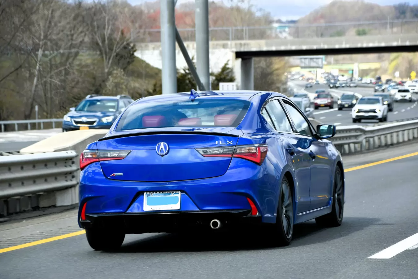 أكيورا ILX