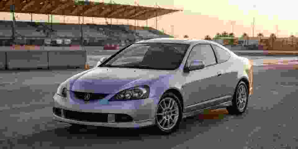 أكيورا RSX