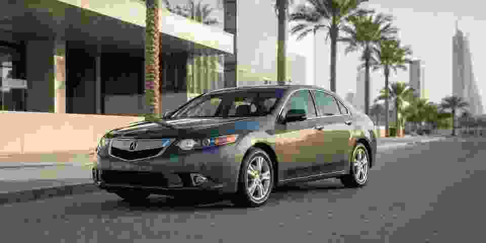 أكيورا TSX