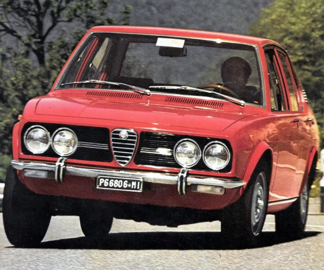 ألفا روميو Alfetta