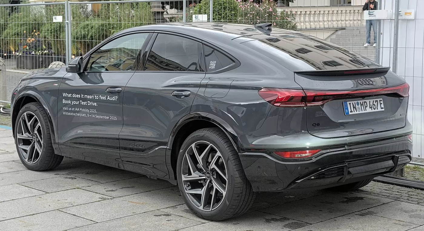 أودي e-tron