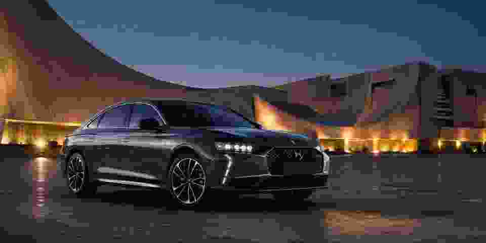 دي إس دي إس 9