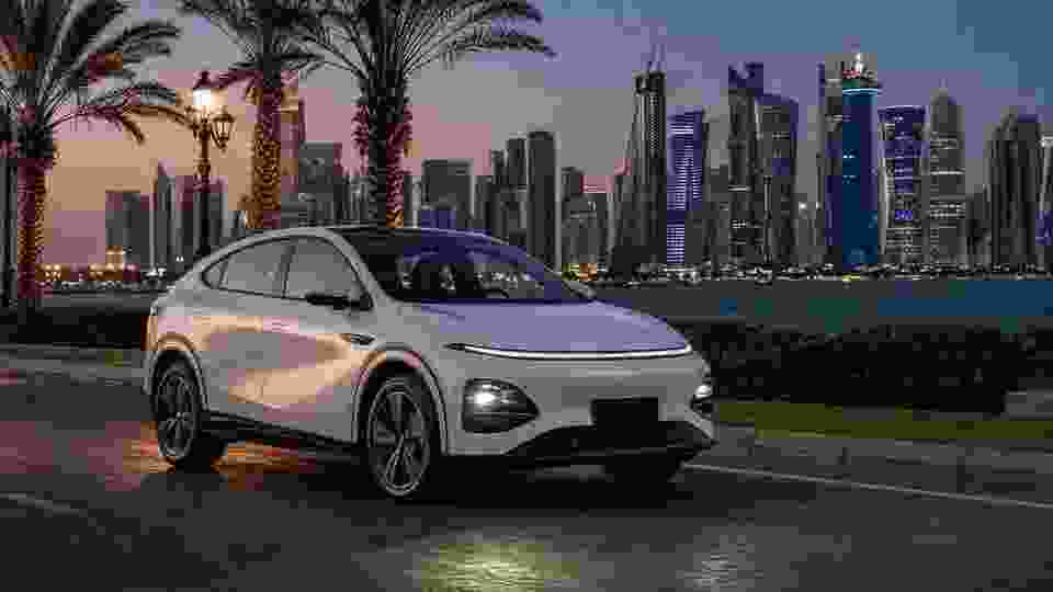 إكس بنغ G6 على واجهة الدوحة البحرية